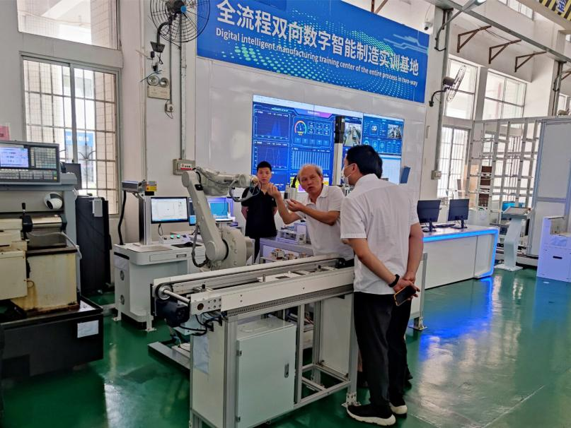 广东海川机器人有限公司来访广州城建职业学院洽谈校企深度合作项目