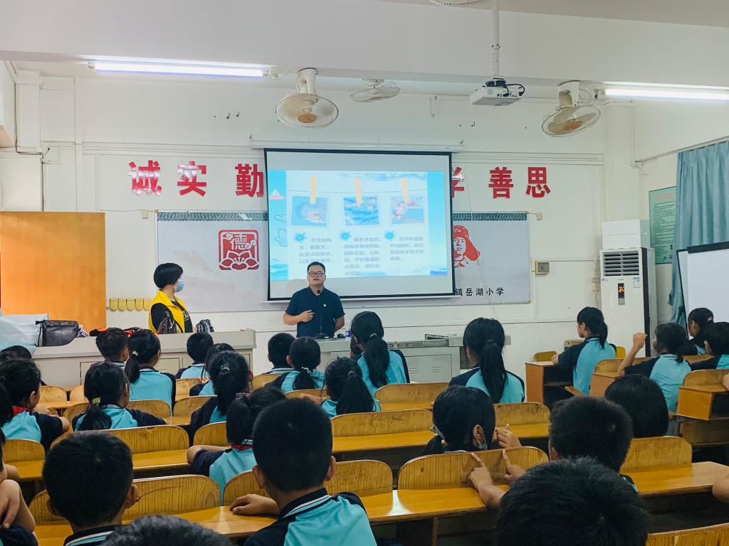筑牢暑期“安全墙”：广州华商职业学院开展防溺水安全教育巡回讲座