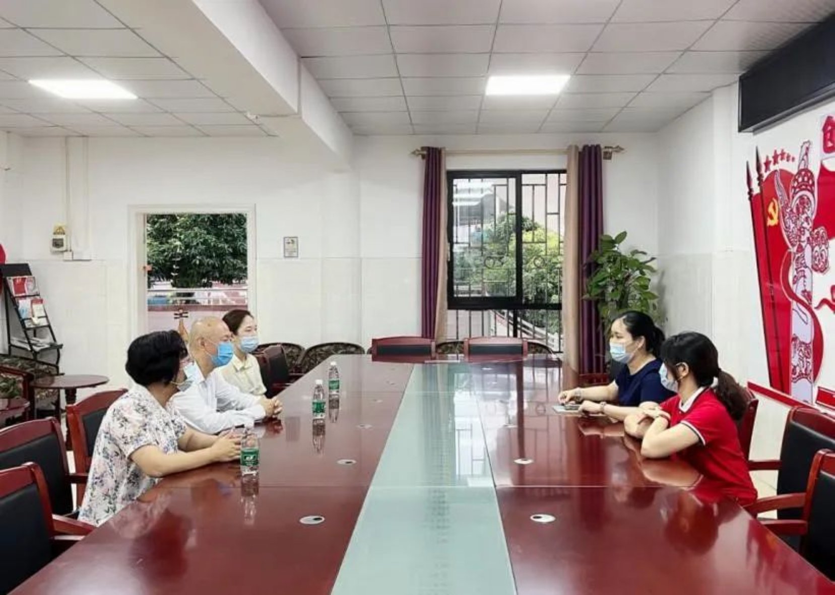 大手拉小手，共建助成长—— 广州南方学院到从化区温泉镇幼儿园开展慰问活动