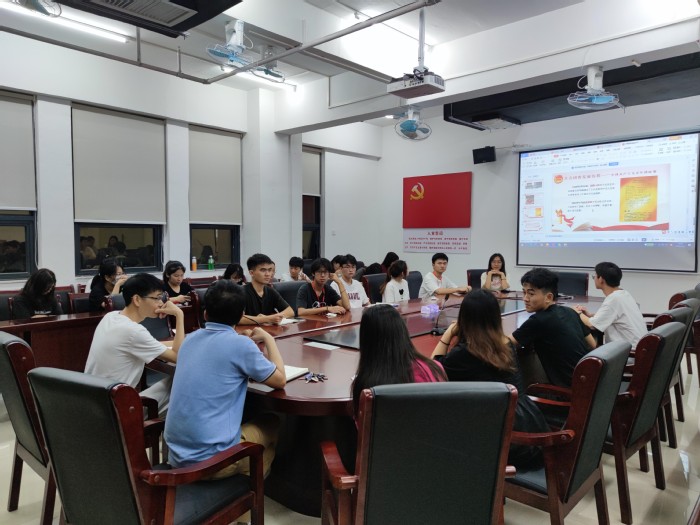 惠州学院开展“青马工程”学员集体备课宣讲活动