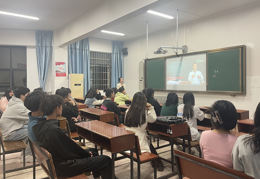 国际教育学院举办韩国“3+1”专升本项目宣讲会