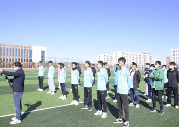 延边职业技术学院举行足球队成立仪式